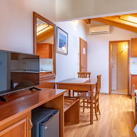 Pansion Lavanda Guest house 4*